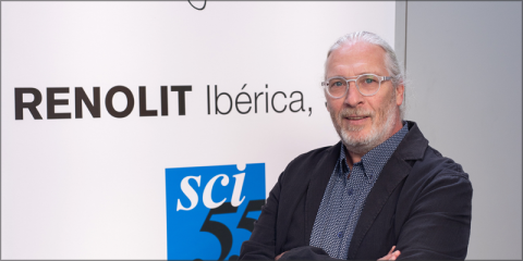 El departamento de I+D de Renolit avanza en su tecnología innovadora para cubiertas