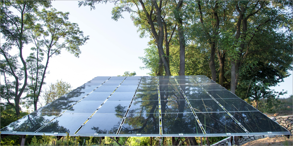 paneles solares creados de la UMA