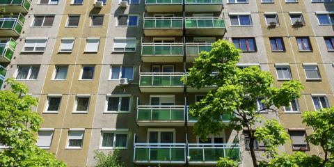 IDAE y Ecrowd firman un acuerdo para ampliar la financiación de las ayudas a la rehabilitación del PREE 