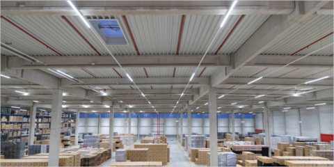 Aplicación de tecnología LED de bajo consumo energético con gestión de la iluminación de Trilux