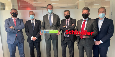 Schindler firma un acuerdo con FED que afectará a 2.400 centros residenciales en España