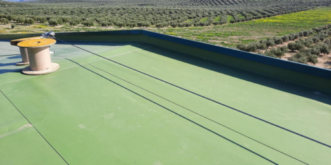 Soprema impermeabiliza la cubierta de una fábrica en Córdoba integrándola con el paisaje