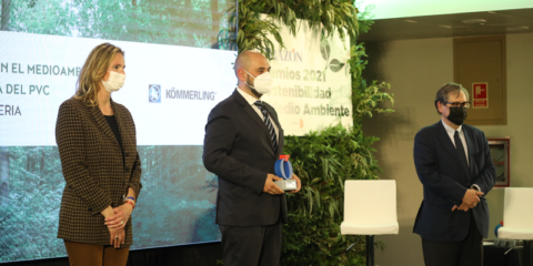 Reconocimiento al compromiso medioambiental de Kömmerling dentro de la industria del PVC