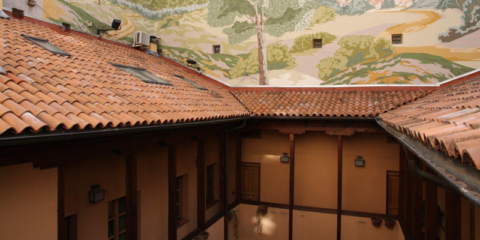 Onduline participa en las obras de retejado e impermeabilización de la cubierta de una corrala madrileña