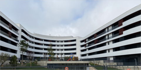 El aislamiento térmico Sikatherm con acabado Coteterm Aquasol de Sika permite el ahorro energético y la sostenibilidad en Aura Homes