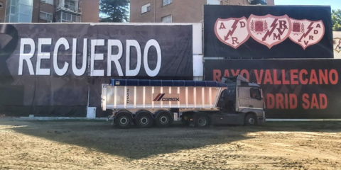 Cemex suministra árido de su gama neogem al Estadio de Vallecas para colocar el césped natural