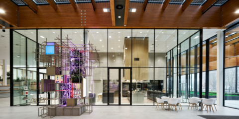 Aislamiento acústico con el vidrio Stratophone de AGC que absorbe el sonido y bloquea el ruido