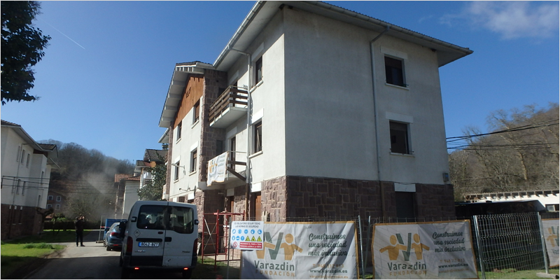 Navarra impulsa la rehabilitación de cuatro viviendas en Oronoz-Mugaire
