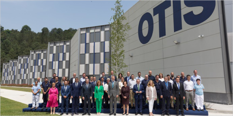 El Rey Felipe VI inaugura en San Sebastián la nueva fábrica industrial de Otis