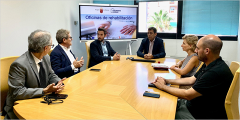 La Región de Murcia creará una red de oficinas para gestionar las ayudas a la rehabilitación de viviendas