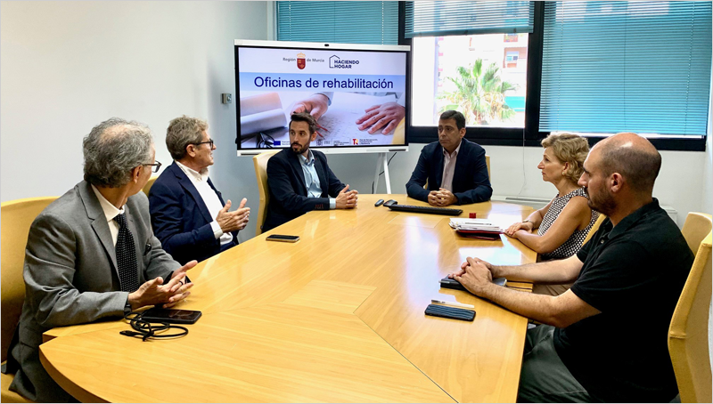 La Región de Murcia creará una red de oficinas para que las ayudas de rehabilitación lleguen al mayor número de beneficiarios