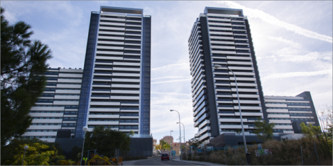 Sika participa en el sellado y pegado de la fachada ventilada de dos nuevos rascacielos sostenibles en Madrid
