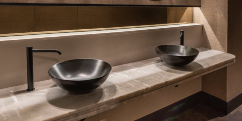 Los grifos con sensor de la serie Klin de Genebre se incorporan a los baños del pub Ö Club en Murcia