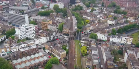 Londres convertirá un tramo en desuso de vías ferroviarias en un parque urbano que favorecerá la biodiversidad y sostenibilidad local