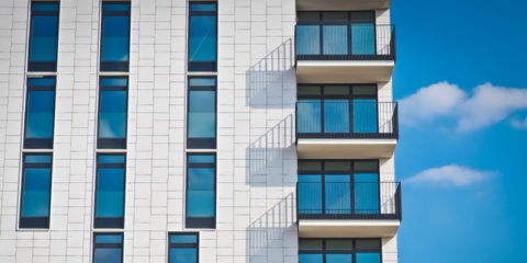 Cataluña destina 3 millones para mejorar la accesibilidad y rehabilitar viviendas del parque público