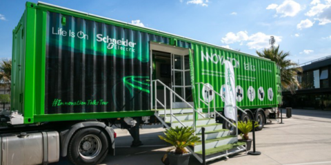 El contenedor-showroom sostenible de Schneider Electric y BeCúbica recorrerá España y Portugal
