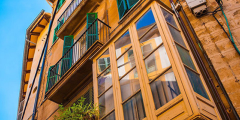 El Mitma firma adendas a los acuerdos para construir 243 viviendas en Madrid y Extremadura