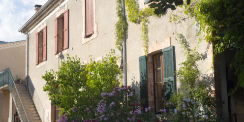 Los ayuntamientos de Galicia recibirán ayudas para rehabilitar viviendas e infraviviendas