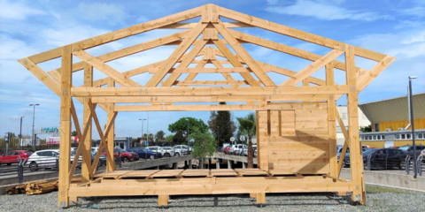 La UPV crea un prototipo de vivienda con entramado de madera para emergencias residenciales