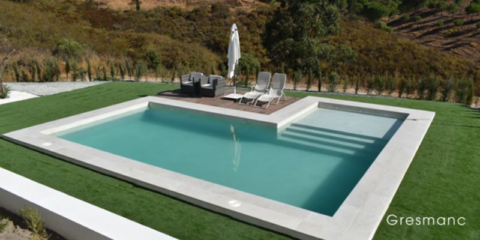 Gres extrusionado antibacteriano de Gresmanc Group para piscinas