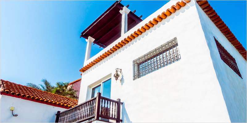 Actuación para mejorar la eficiencia energética en 48 viviendas de los números 1,3 y 5 de la Calle Cádiz en la localidad de Ayamonte