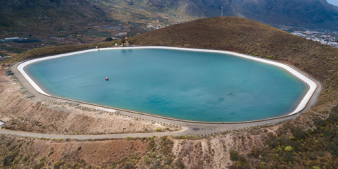Geomembrana de RENOLIT para reimpermeabilizar la balsa de la Montaña de Taco en Tenerife
