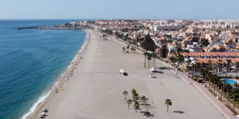 El Plan de Sostenibilidad Turística de Roquetas de Mar impulsará un destino más verde y accesible