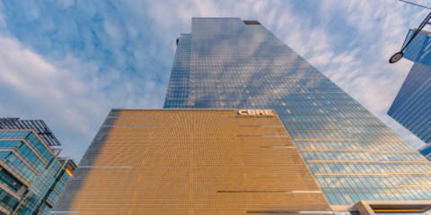 Vidrios de control solar de AGC en el rascacielos Warsaw Unit en Polonia con certificado BREEAM Excelente