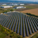Una instalación de 8.802 paneles solares en Hungría proporciona energía renovable al Grupo AGC