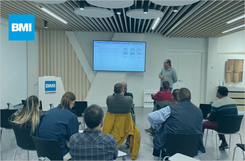 Curso presencial sobre la instalación del sistema EverGuard TPO de la compañía BMI