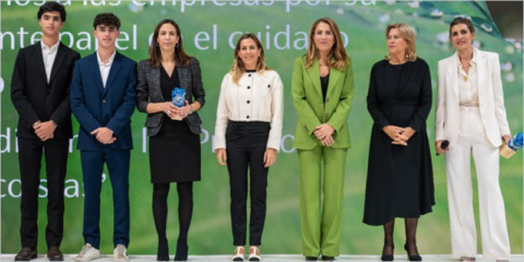 El Grupo Piñero reconoce a Schneider Electric por su compromiso con la sostenibilidad