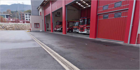 Ulma suministra canales de drenaje en hormigón polímero para el parque de bomberos de Zalla