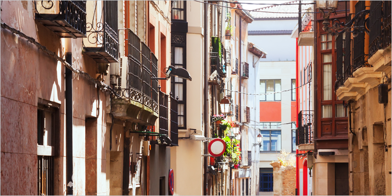 Logroño mejora las bases de las ayudas para la rehabilitación, accesibilidad y eficiencia energética de edificios