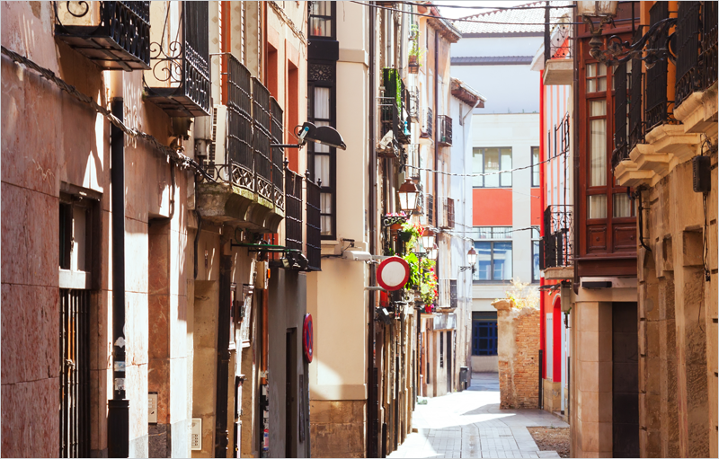 Logroño mejora las bases de las ayudas para la rehabilitación, accesibilidad y eficiencia energética de edificios