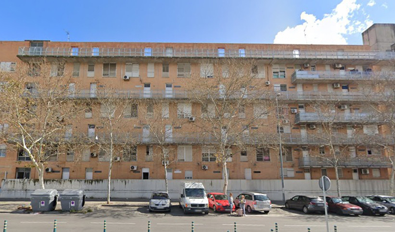 La Junta de Andalucía acometerá la rehabilitación energética de una promoción de 70 viviendas en Sevilla