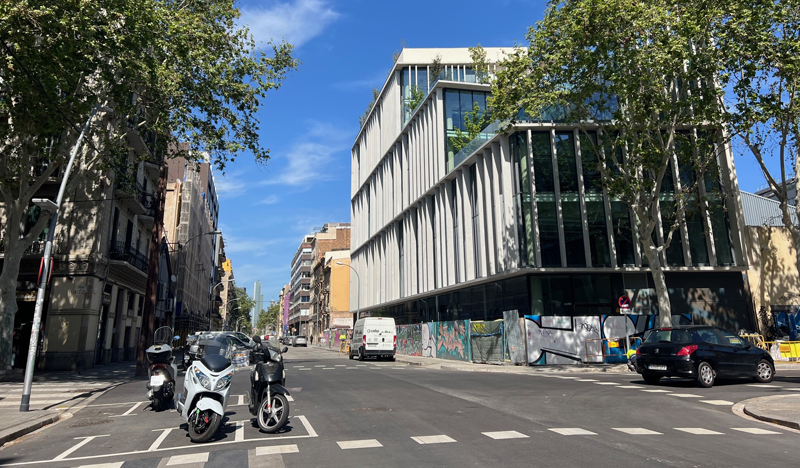 Las soluciones de Saint-Gobain Glass han sido elegidas para el nuevo edificio de oficinas Pere IV, ubicado en Barcelona.