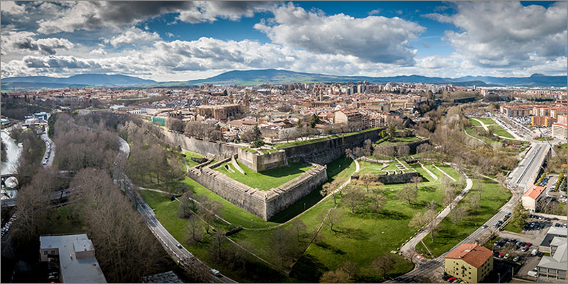 El Plan de Infraestructura Verde y Azul de Pamplona establecerá criterios para reurbanizar la ciudad basados en la sostenibilidad y en soluciones de naturaleza