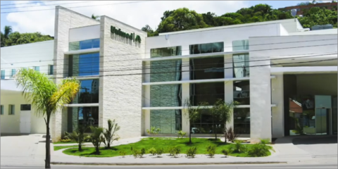 Accesos inteligentes de Manusa para el sector sanitario