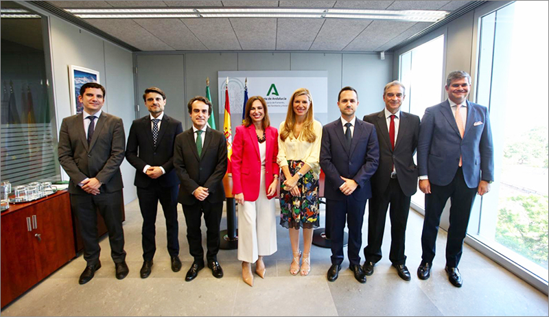 Andalucía colabora con el sector del cemento para hacer más sostenibles los materiales de construcción