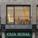 Ventanas y puertas Soleal Next de Technal en la rehabilitación de la sede de Caja Rural Sur en Sevilla