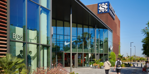 El Centro Comercial Sevilla Fashion Outlets ahorra un 30% de energía gracias a las soluciones de Carrier