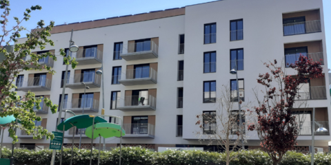 Inaugurado un edificio de energía positiva de 38 viviendas públicas en Santa Coloma de Gramenet