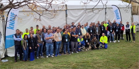 Más de 50 profesionales del yeso se reúnen en Escúzar para conocer la gama de enlucidos de Knauf