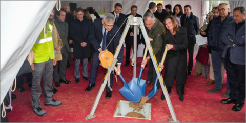 Primera piedra de las 58 viviendas eficientes de la nueva promoción Parque Sierra de Castril en Sevilla