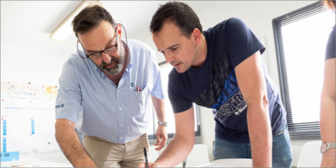 Asistencia personalizada de Manusa para optimizar el rendimiento de las puertas automáticas