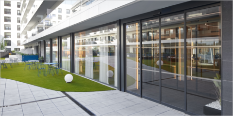 Las puertas automáticas de Manusa ayudan a conseguir las certificaciones LEED y BREEAM