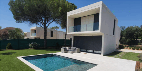 Alianza entre Gresmanc Group y Gamma para distribuir cerámica en pavimentos y piscinas residenciales