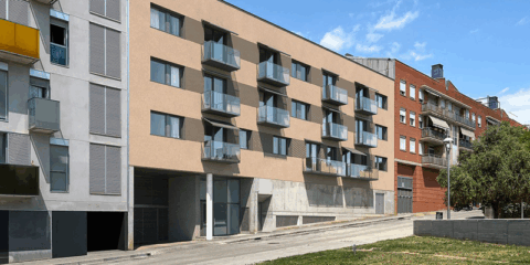En marcha las obras para mejorar la eficiencia energética en dos bloques de viviendas en Rubí