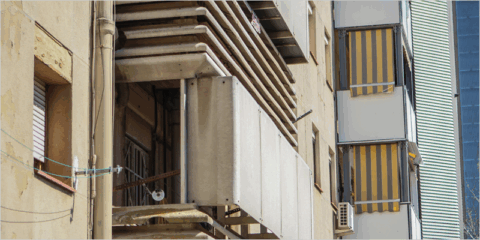 El Ayuntamiento de Badia del Vallès licita las obras para la retirada de amianto en 127 bloques de viviendas