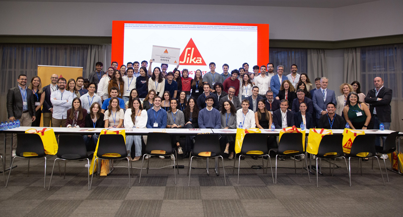 Hackathon 2025: Sika reúne a estudiantes de Ingeniería Industrial para crear soluciones innovadoras en solo 12 horas